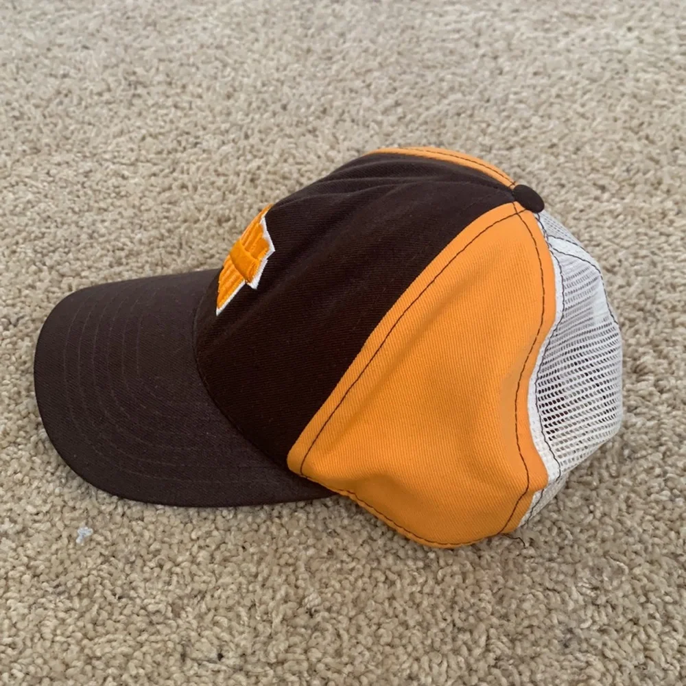 Undefeated SnapBack hat - Picture 2 of 5